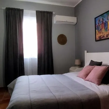 Casa Mare Trappeto Apartment *